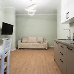 Trio Apartment's Center * Tiran
