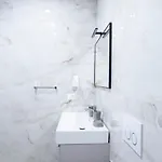 Trio Apartment's Center *